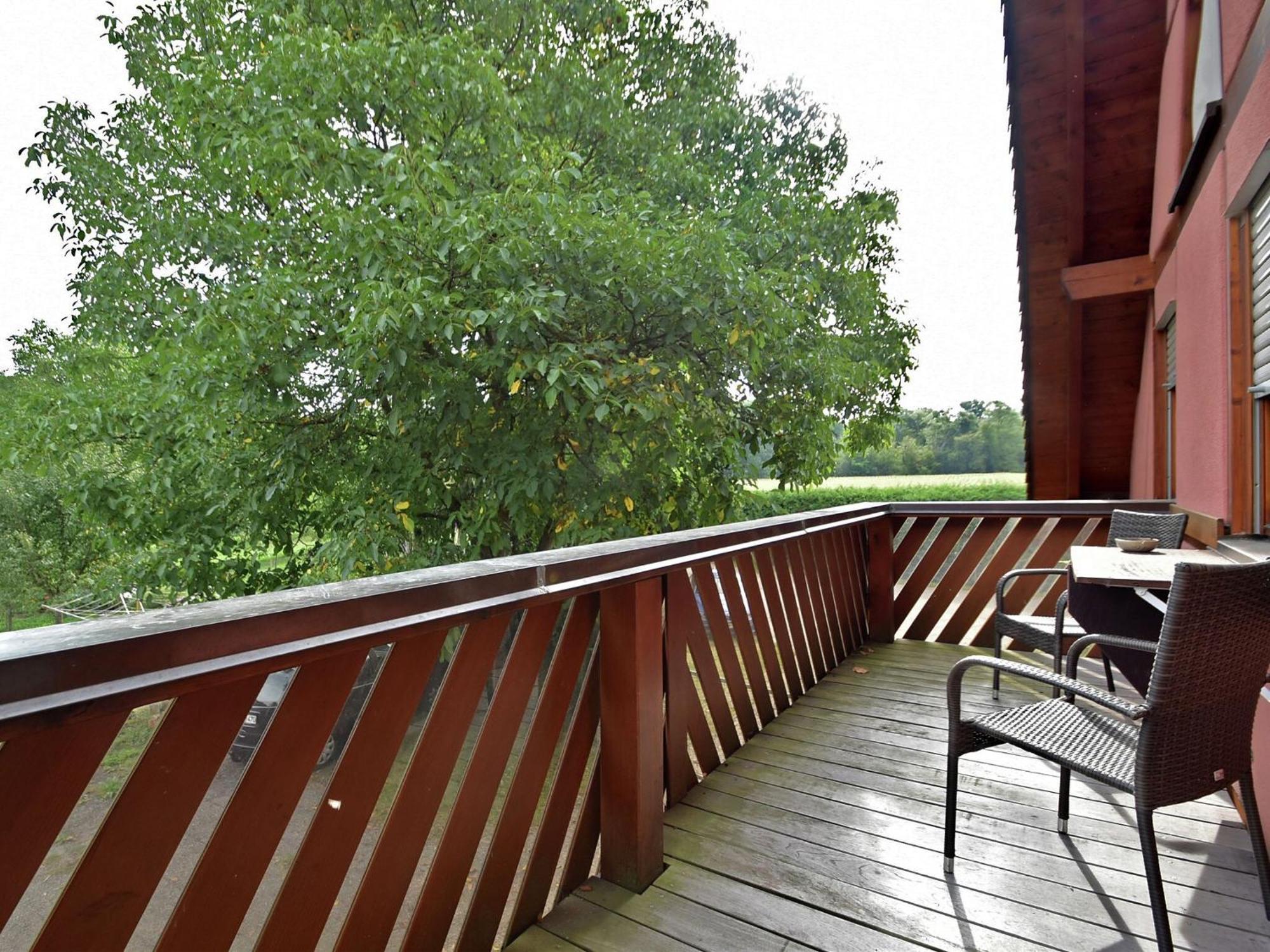 Countryside Apartment With Garden Шалщад Екстериор снимка